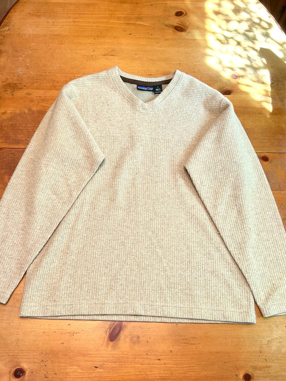 Patagonia Men’s Cream V-Neck Ribbed Wool Blend Sweater